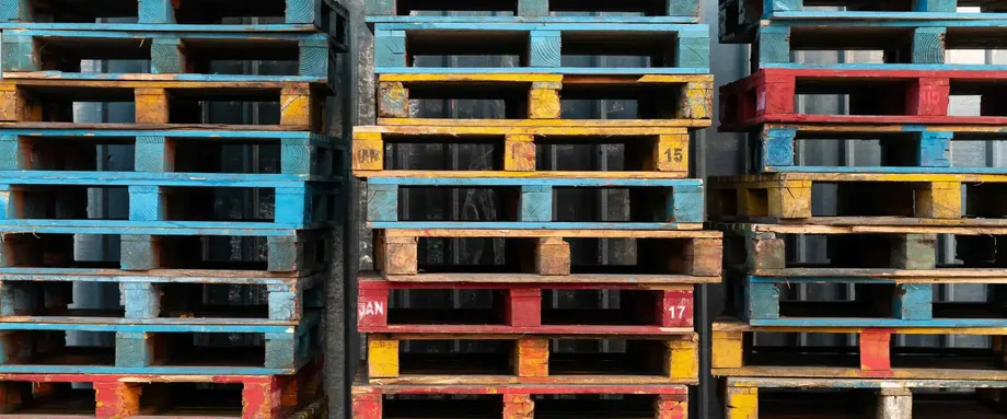 Spedizione pallet in America. Quale è meglio: pallet americani o Europallet per i container marittimi?